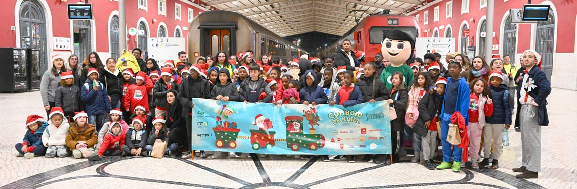 150 crianças de instituições viajaram no “Comboio de Natal