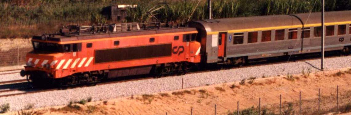 Composição elétrica de passageiros, loc. série2600 e carruagens Corail 1986