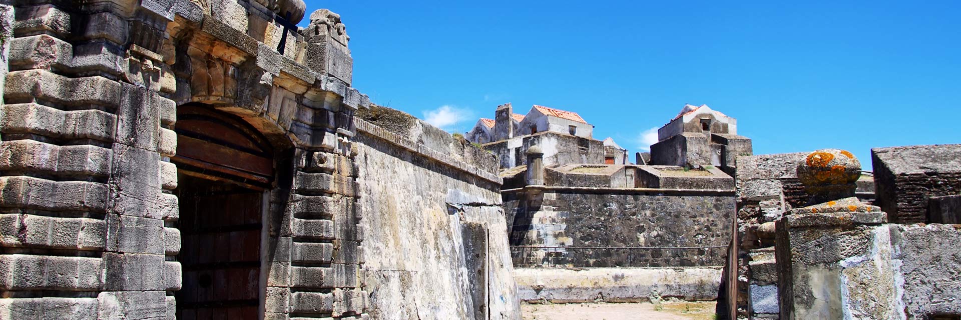 Detail of the Nossa Senhora da Graça Fort.