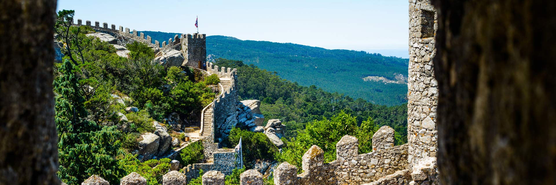 Walls of the Moorish Castle (Castelo dos Mouros)