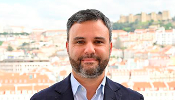 Photo of Pedro Moreira.