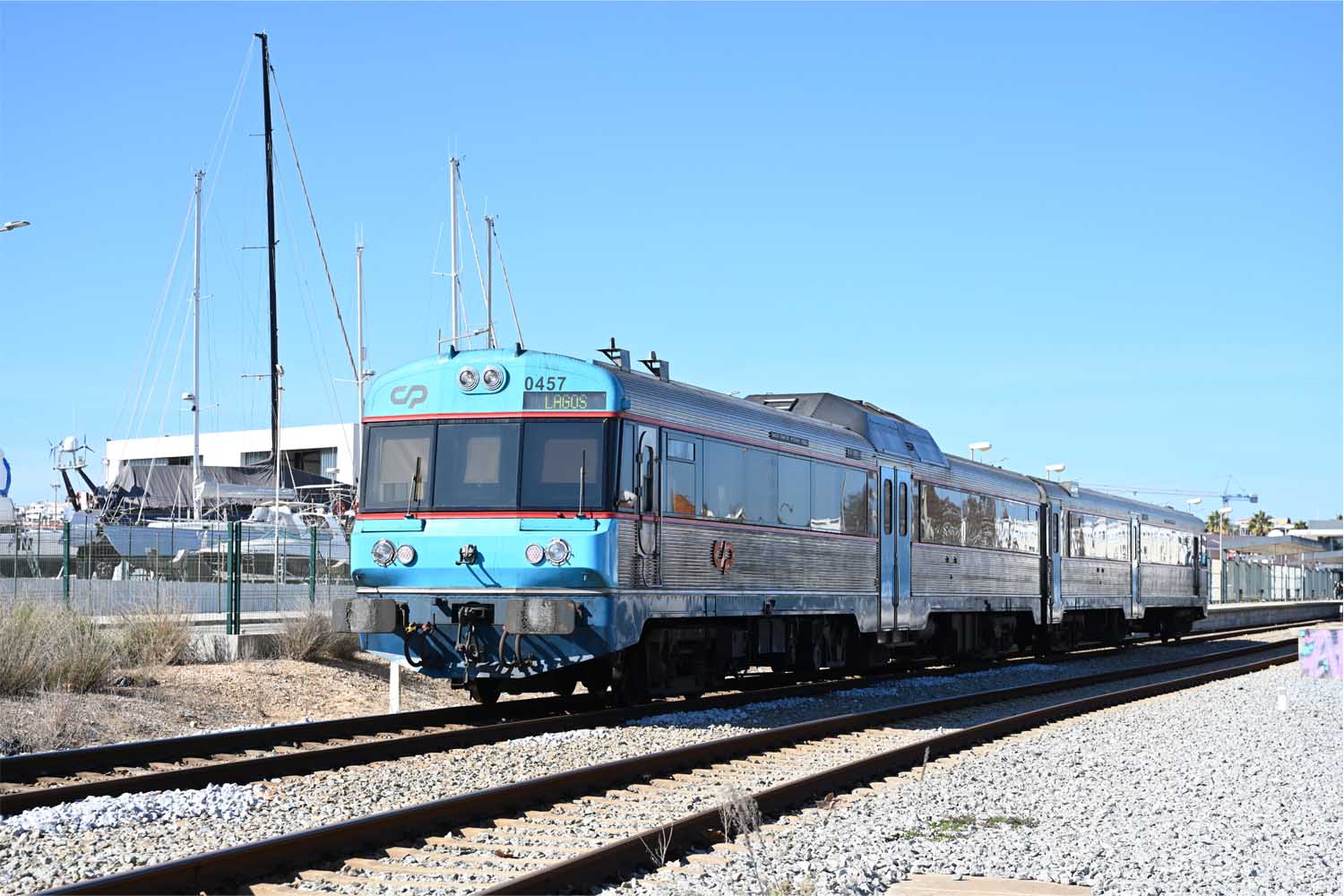 Automotora Diesel CP 0457 - exterior