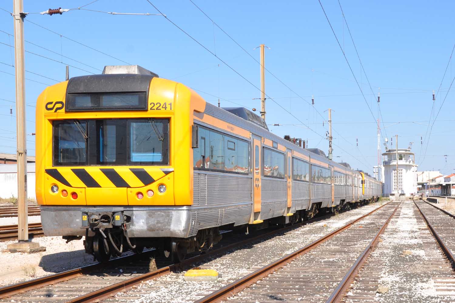 Electric Multiple Unit CP 2241