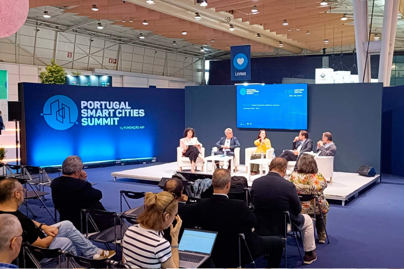 Painel de oradores no Portugal Smart Cities.